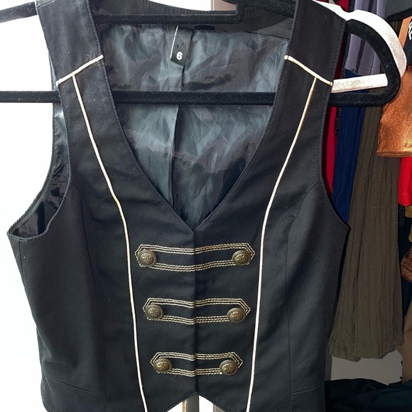 Half coat - Picture 2 of 3